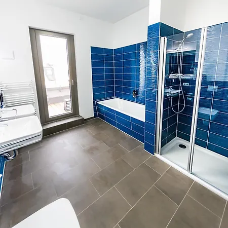 Western Royal Hotel 4*