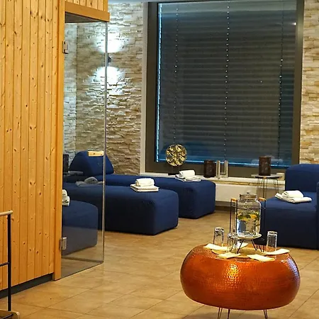 Hotel Western Royal 4*