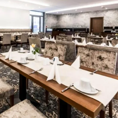 Western Royal 4*