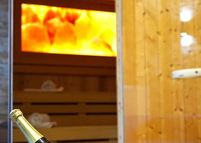 Western Royal Hotel 4*