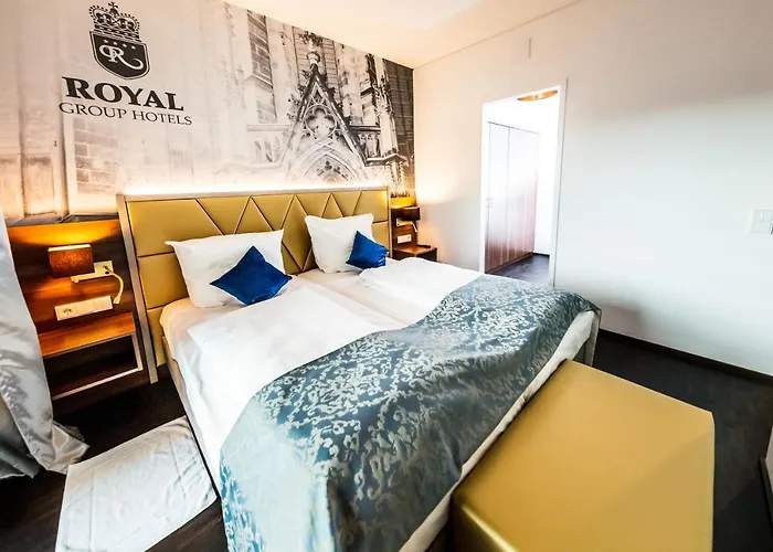 Western Royal מלון 4*