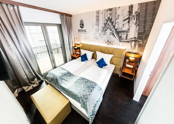 Western Royal מלון 4*